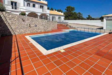 Villa in Serra do Bouro