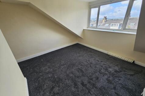 Exmouth Place, Bradford photo 4