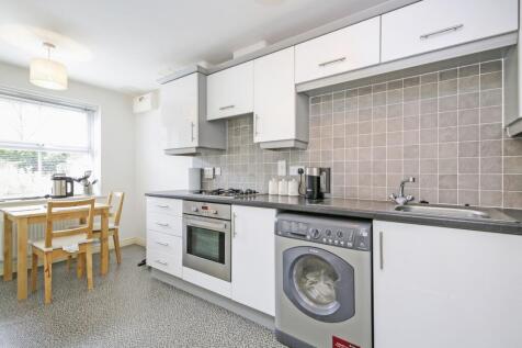 Barrington Close, Durham, DH1 5BX photo 3
