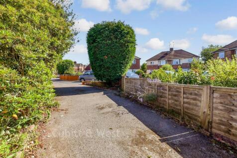 Driveway/Parking
