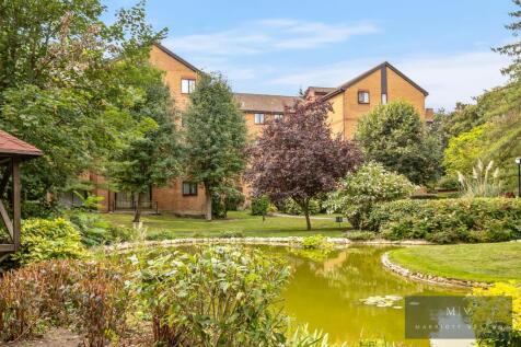 Campion Close 38 MV-13.jpg