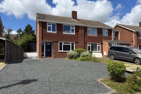 3 Bedroom Semi Detached for Sale