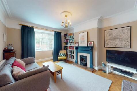 Copthorne Road, 113, Living room