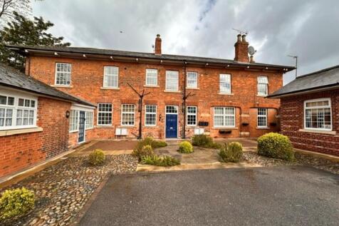 coach house exter...