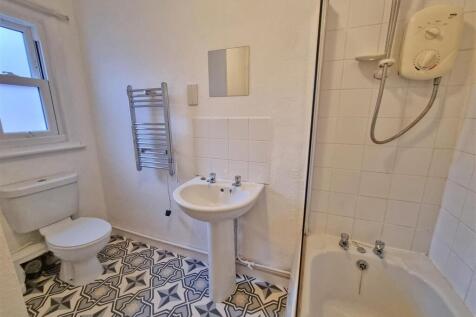 Bathroom.jpg