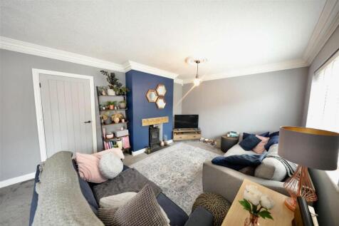 Image 13-08-2025 at 18.56 (5).jpg