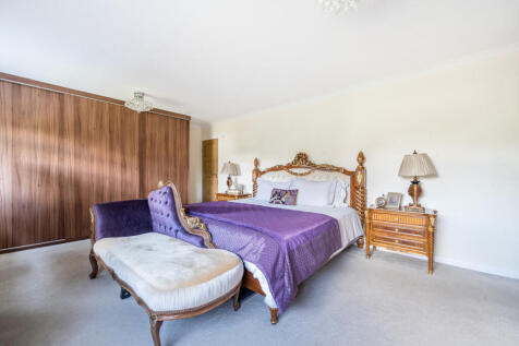 1299911-19-683805...