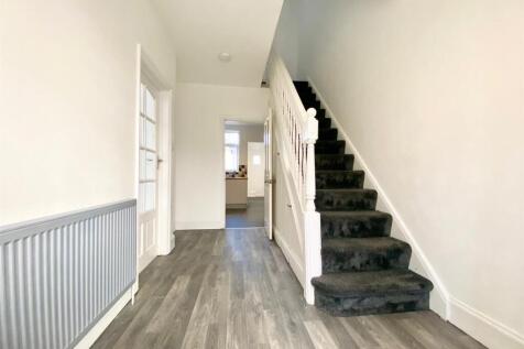 Hallway.jpg