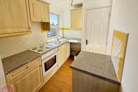 London Road, Westcliff On Sea photo 3