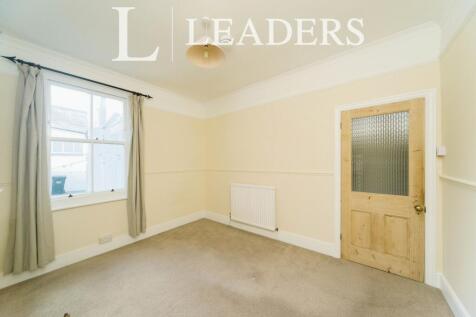 Reception room / Bed