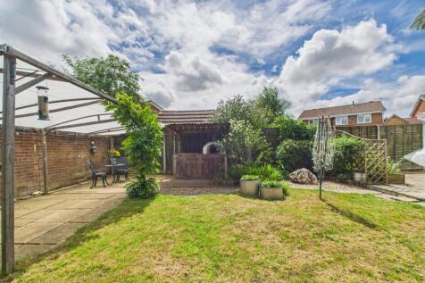 CAM02023G0-PR0155-STILL039