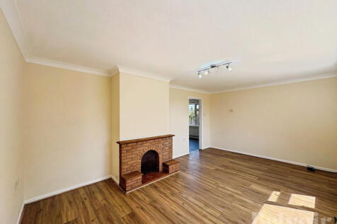 Hills Road, Saham Toney, IP25 photo 5