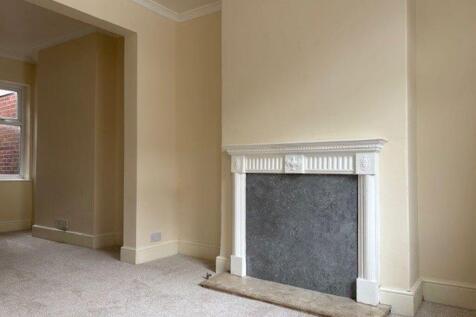 21 Lorriane Street, Hull, HU8 8EG photo 5
