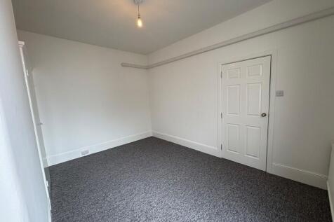 Waverley Road, Southsea photo 5