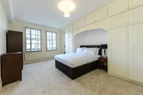 Flat 14, Strathmo...