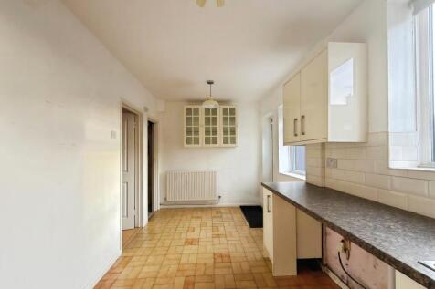 Daiglen Drive, South Ockendon, RM15 photo 4