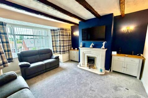 Living Room: