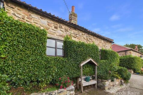 Commondale, Whitby, North Yorkshire, YO21 photo 3
