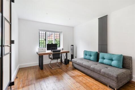 COLLEGE AVENUE (33).jpg