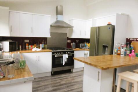 6-bed semi-detached on Harrington Drive, Nottingham, Nottinghamshire, NG7, £3,770/mo
