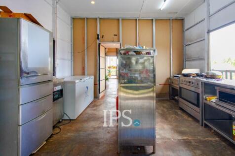 6 Unit Apartment Building For Sale - Svay Dangkum, Siem Reap