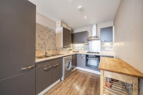 Corelli Court, Lynton Road, SE16 photo 4