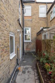Hazelwood Road, E17