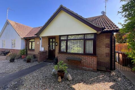 Chatteris, PE16 - property photo