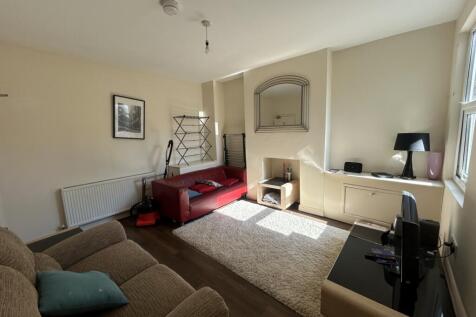New Road, Wrexham, LL11 photo 4