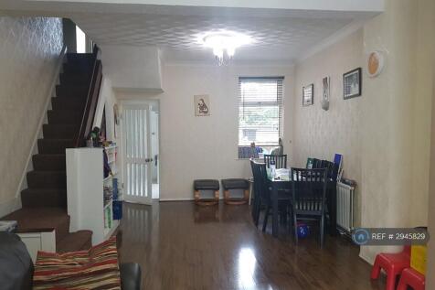 Living / Dining 1