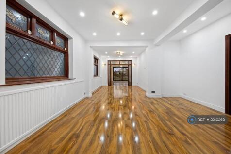Marlands Road, Ilford, IG5 photo 4