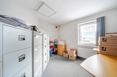 1349286-7-68b8daae24fce