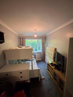 Greenland Crescent, Fairwater, Cardiff, CF5 photo 5
