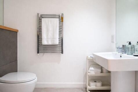 Mastmaker Road London, E14 For Sale by Barrain Lon