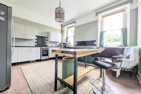 PXL_20241213_121829652.MP~2