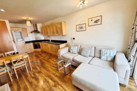 Living/Kitchen Area