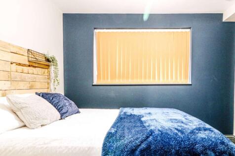 25 Glebe Road Room 4.4.jpg