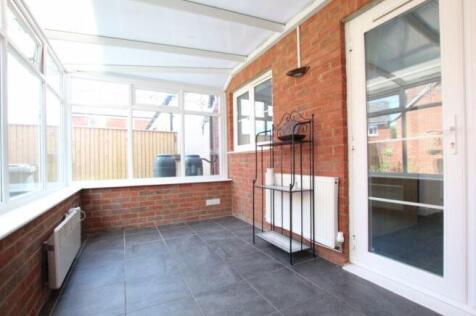 Thestfield Drive, Trowbridge, Wiltshire, BA14 photo 4