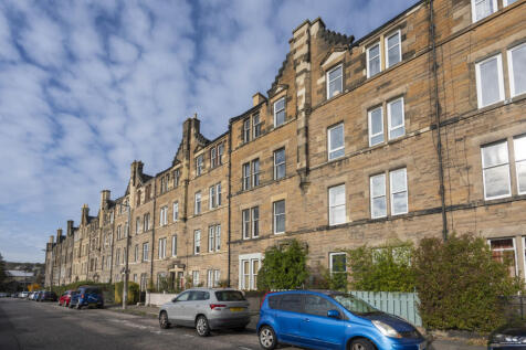 17 (2f1) Royal Park Terrace, Edinburgh, EH8 8JB (2