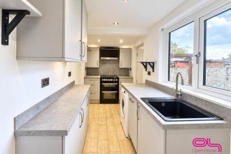 Tonge Moor Road, Bolton photo 5