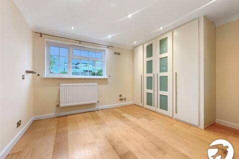 Roseberry Gardens, South Orpington, Kent, BR6 photo 4