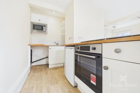 Edinburgh Road, Chesterfield, Derbyshire, S41 photo 3