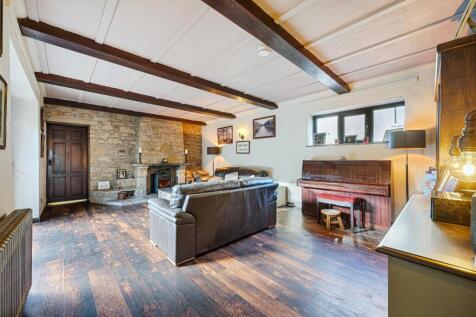 The Coach House HDR-8.jpg