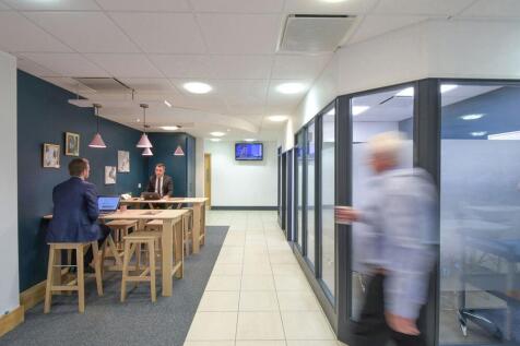 Serviced Office to rent Image 6