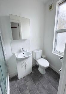 De Vere Gardens,Ilford,IG1 photo 4