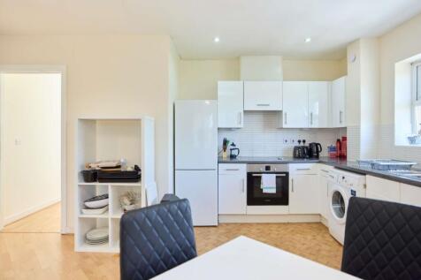 Butler Close Edgware HA8 photo 3