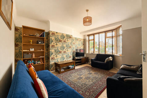 Old Manor Way, Drayton photo 3