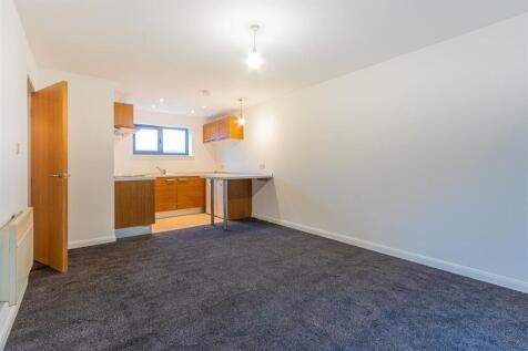 Radyr Place 23-4.jpg