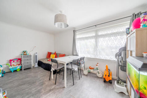 1395752-3-69663bc...