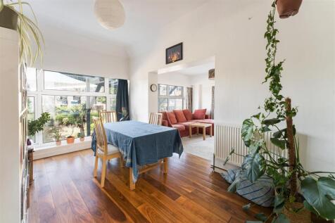 Daubeney Road, E5
